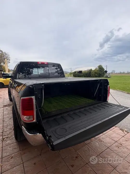 Dodge Ram 1500 2018 photo 2