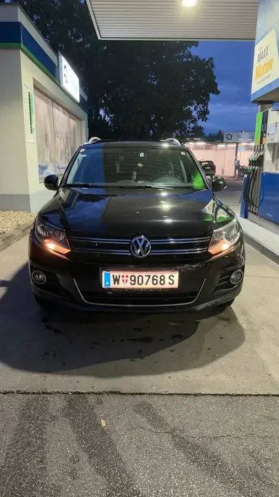 Volkswagen Tiguan 2012 photo 2