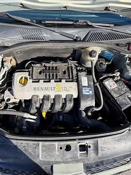 Renault Clio 2003 photo 2