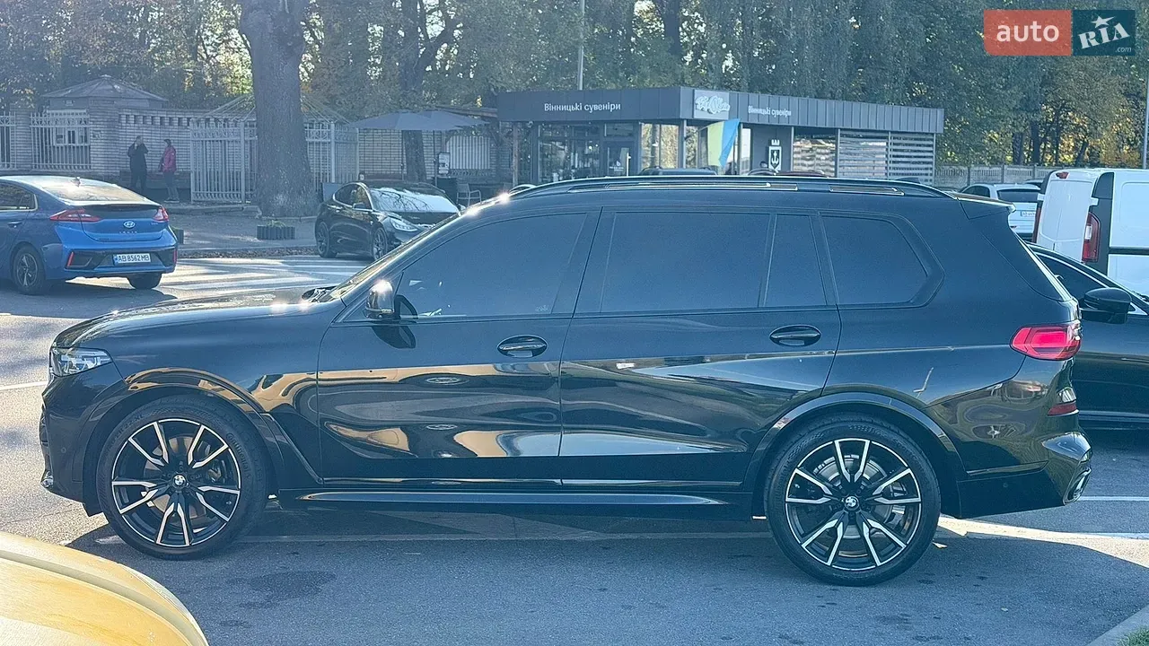 BMW X7 2022 photo 2