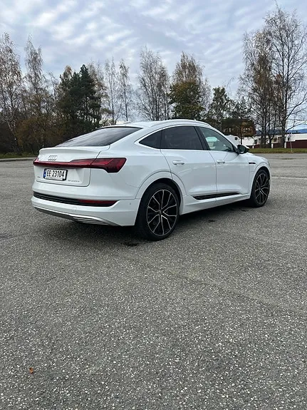 Audi E-Tron 2021 photo 5