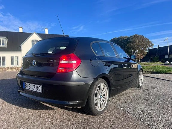 BMW 118D 2008 photo 5