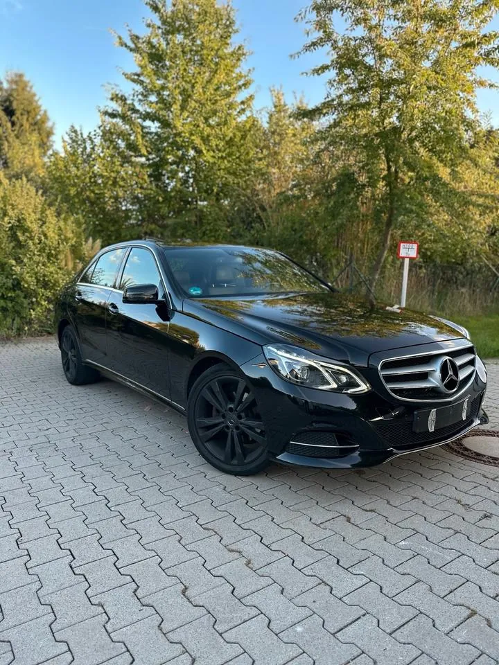 Mercedes-Benz E200 Avantgarde
