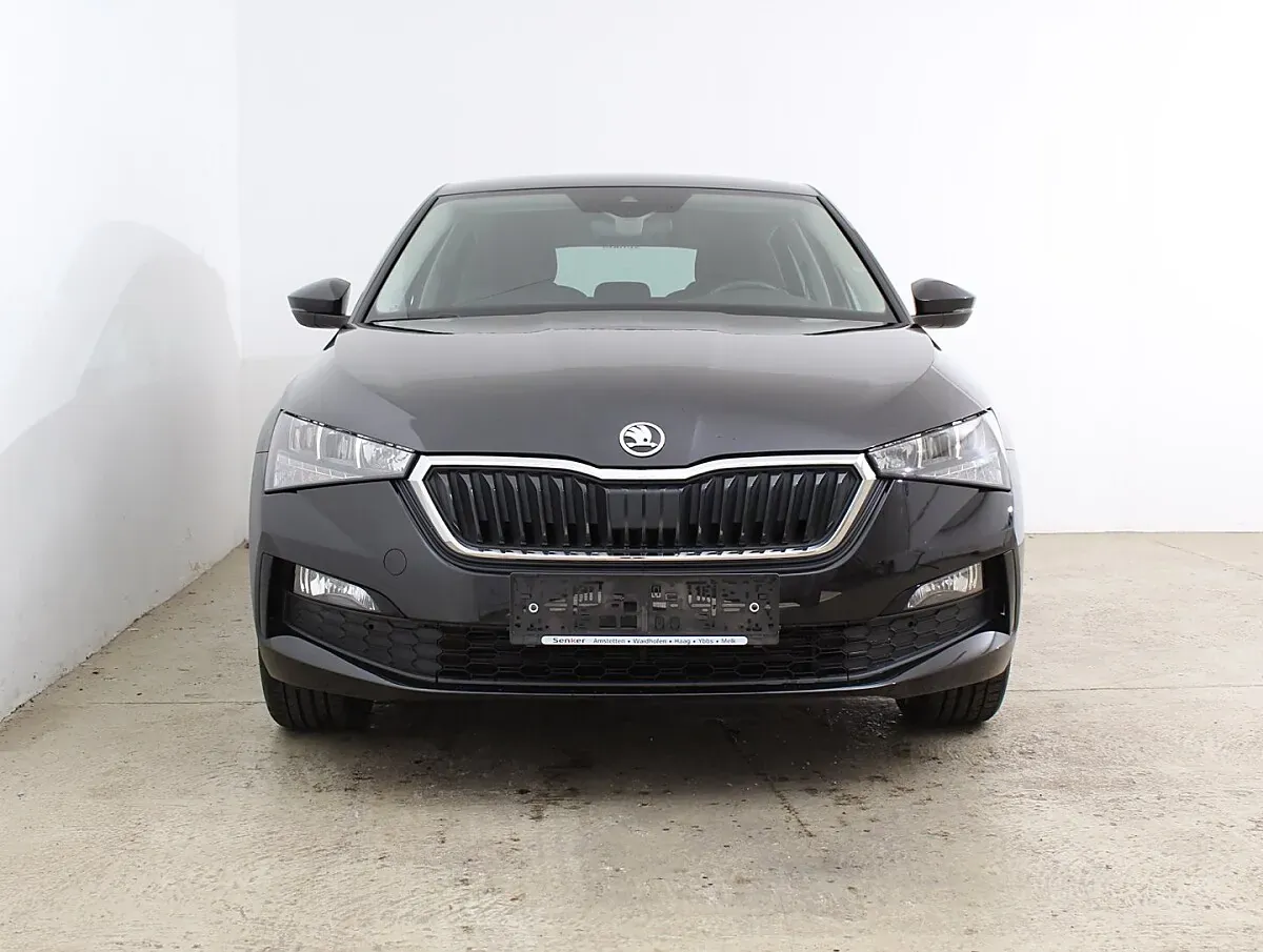 Skoda Scala 2021 photo 2