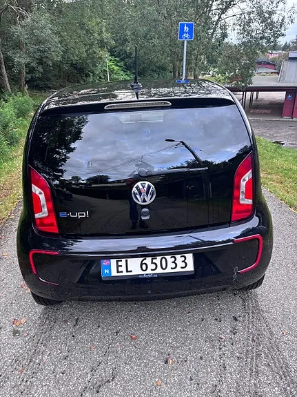 Volkswagen E-Up! 2015 photo 4