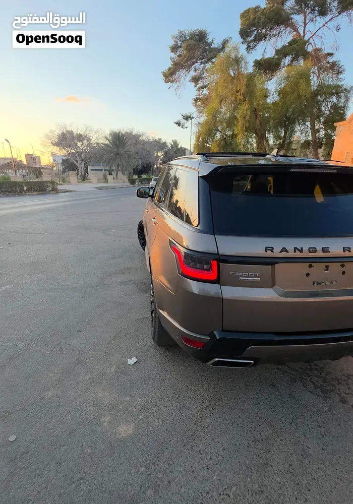 Land Rover Range Rover Sport 2017 photo 2