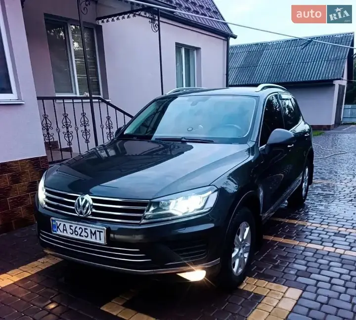 Volkswagen Touareg 2017 photo 2