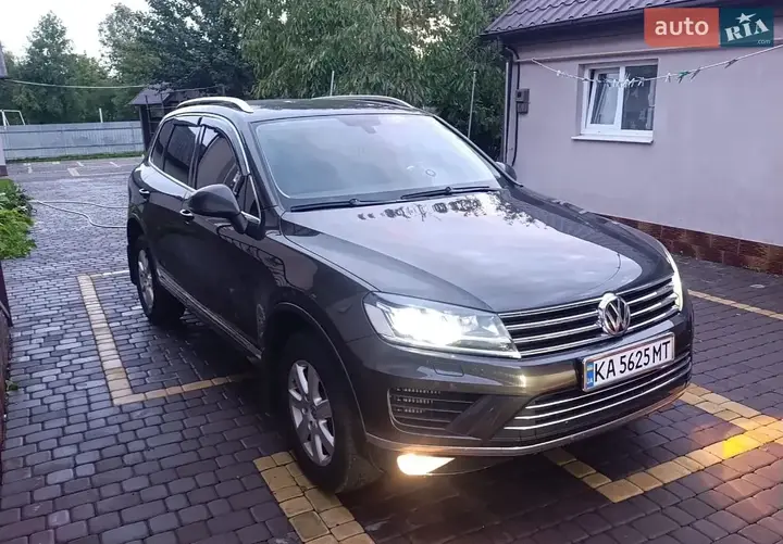 Volkswagen Touareg