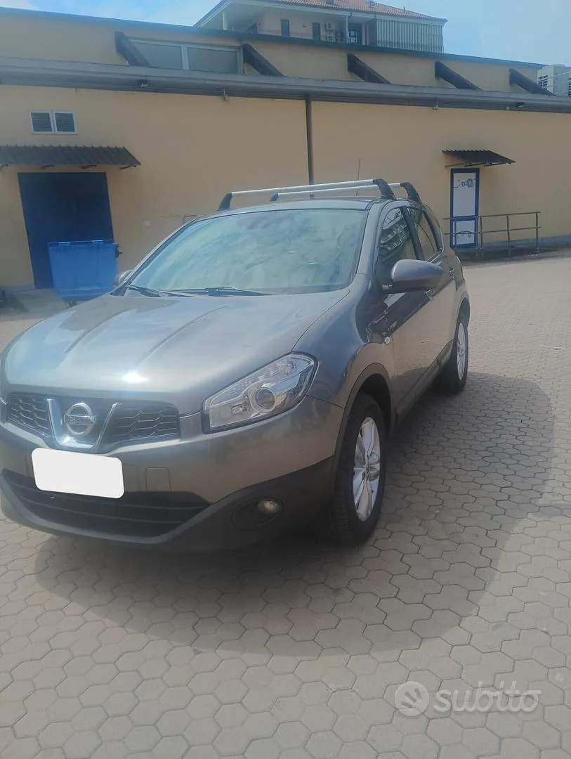 Nissan Qashqai 2012 photo 2