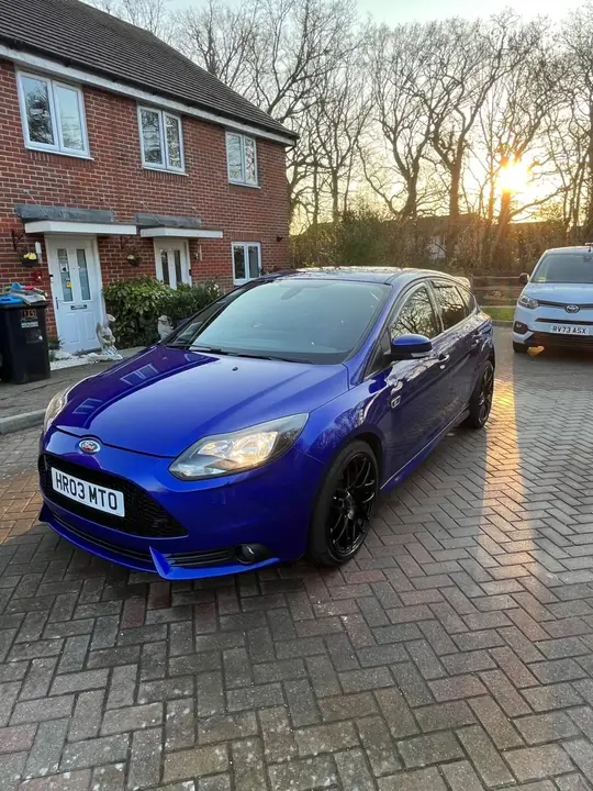 Ford Focus 2014 photo 2