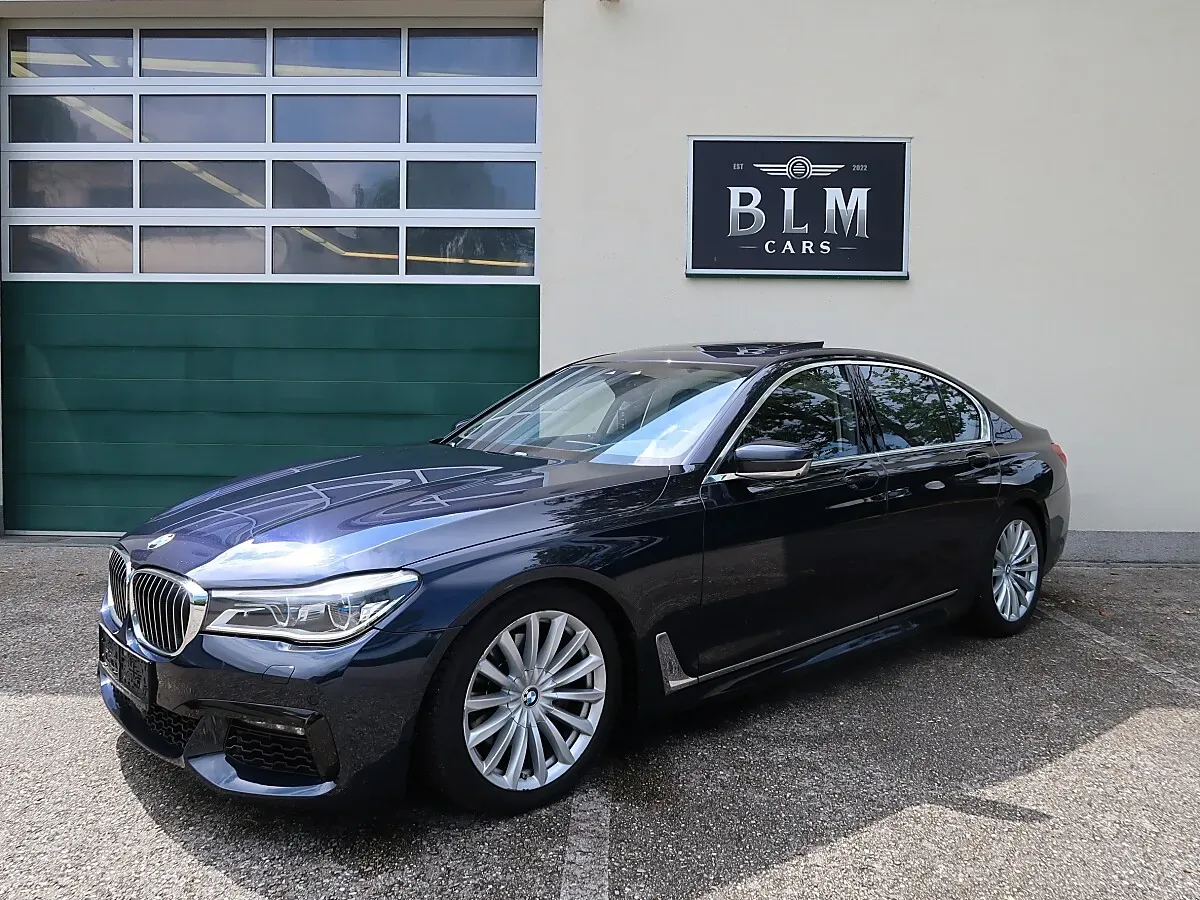BMW 7 Series 2017 photo 2
