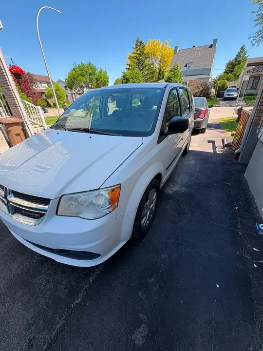 Dodge Grand Caravan 2015 photo 4