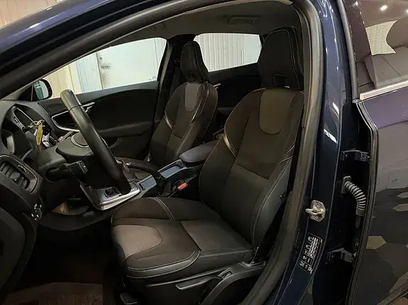 Volvo V40 2015 photo 5