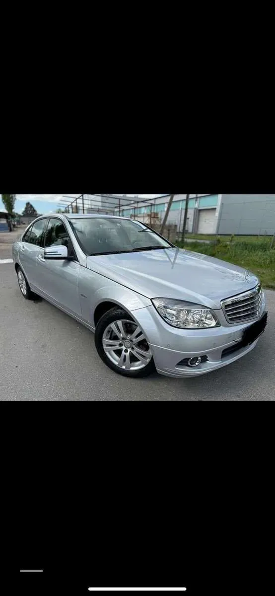 Mercedes-Benz C-Class 2010 photo 2