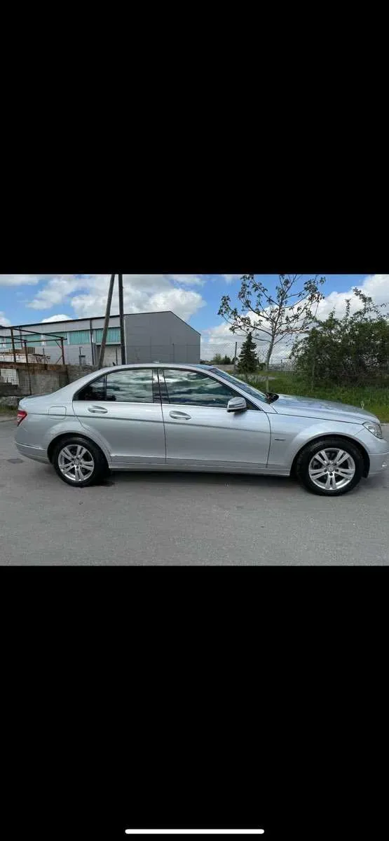 Mercedes-Benz C-Class 2010 photo 3