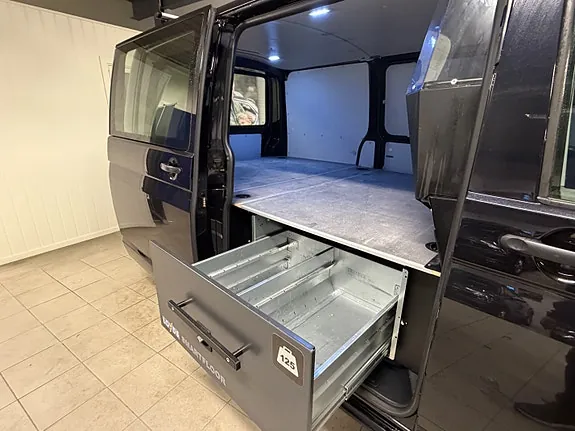 Volkswagen Transporter 2022 photo 5