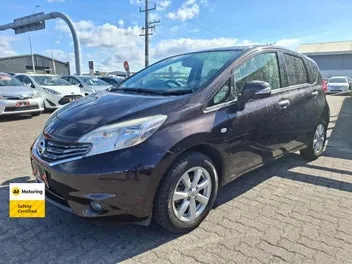 Nissan Note 2012 photo 4
