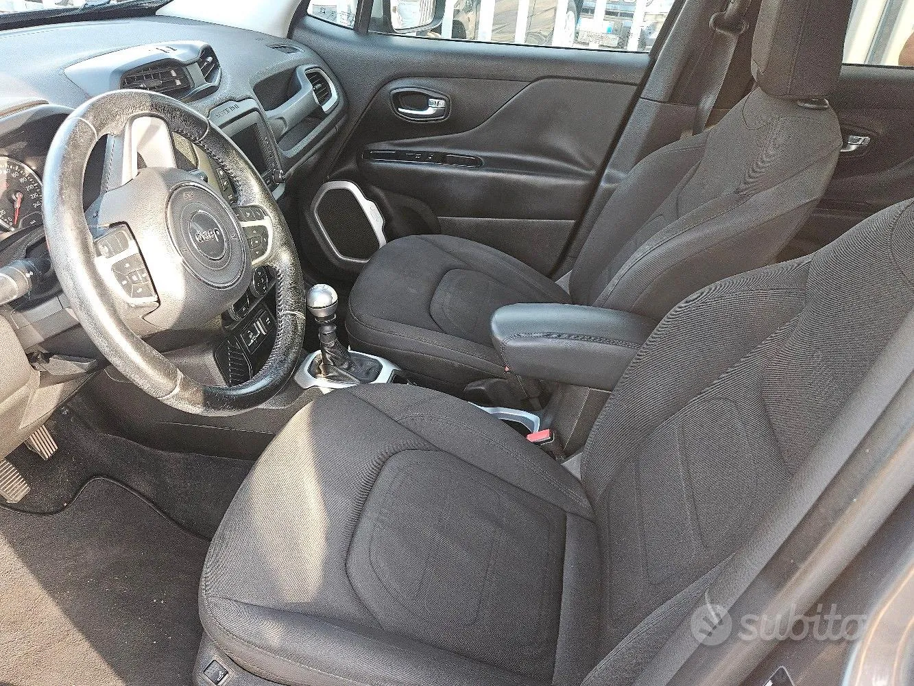 Jeep Renegade 2016 photo 3