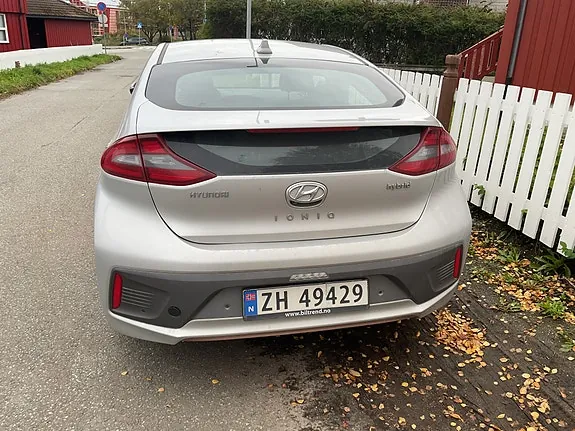 Hyundai Ioniq 2017 photo 2