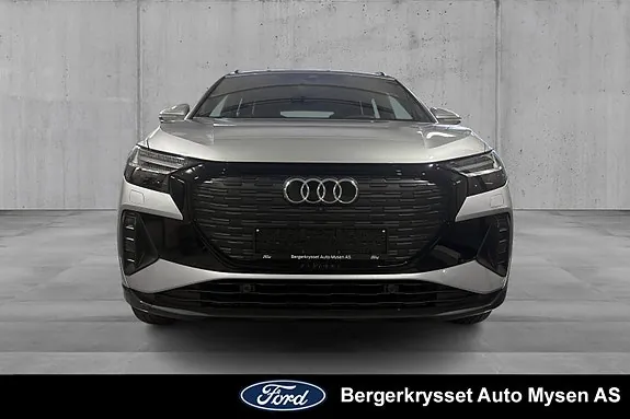 Audi Q4 2023 photo 2