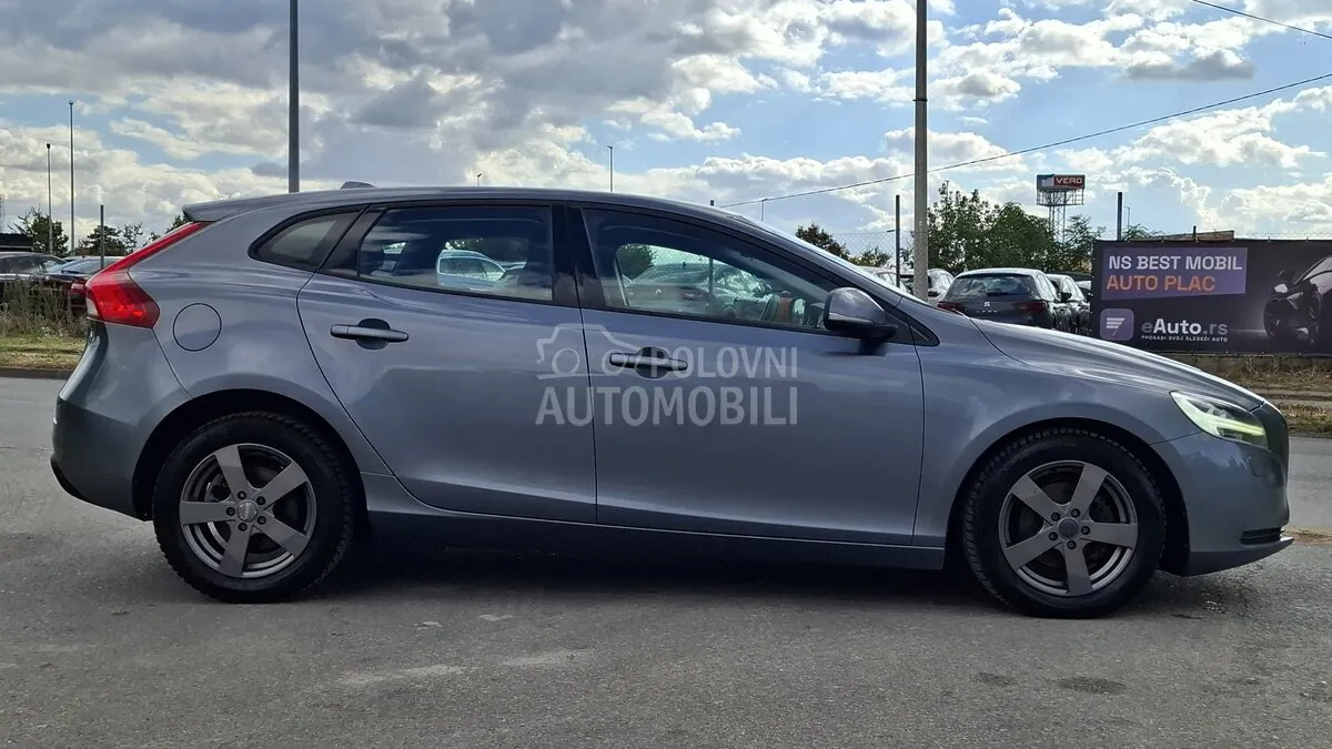 Volvo V40 2018 photo 4