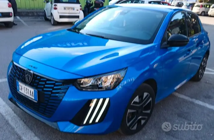 Peugeot 208