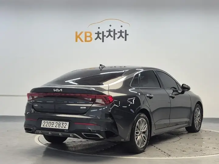 Kia K5 2023 photo 3
