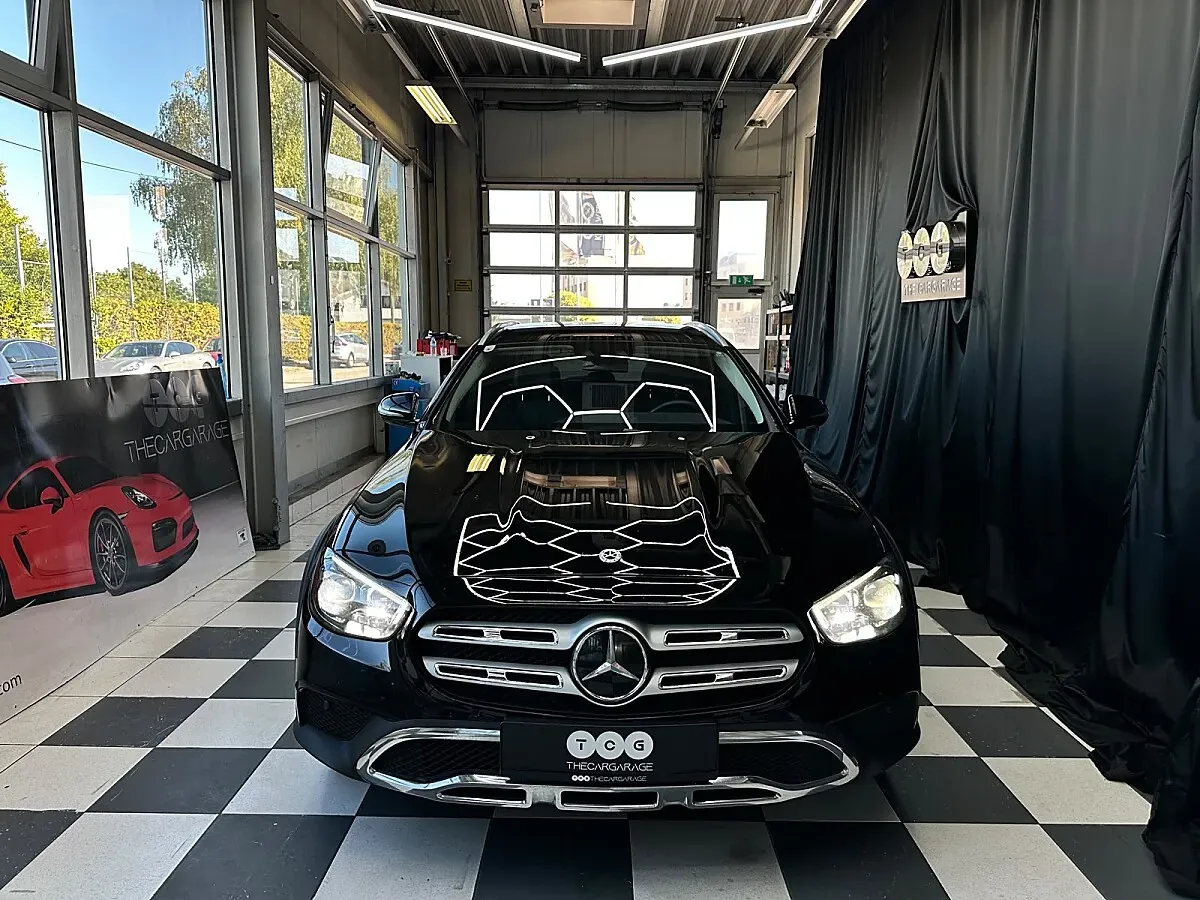 Mercedes-Benz E-Class 2020 photo 2
