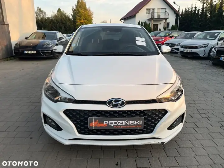 Hyundai I20 2018 photo 2