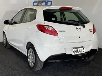Mazda Demio 2014 photo 5