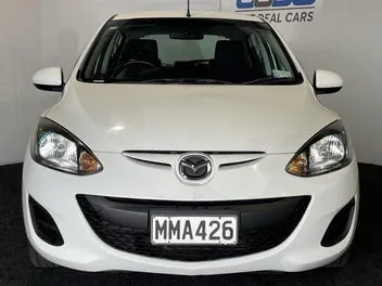 Mazda Demio 2014 photo 3