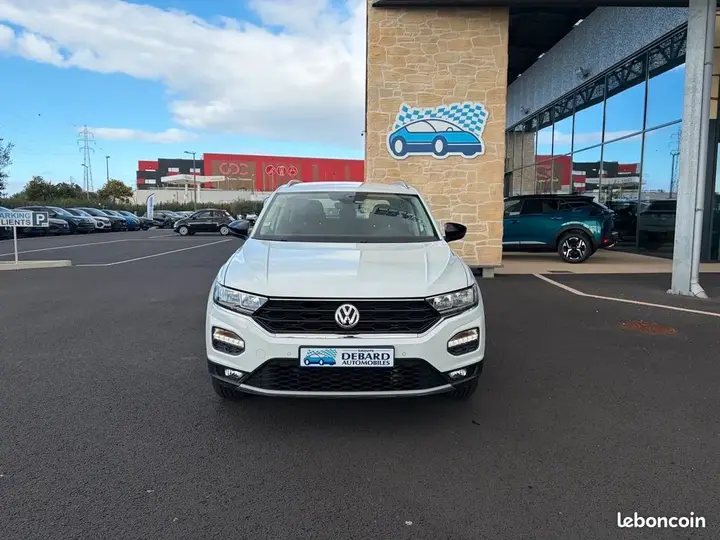 Volkswagen T-Roc 2020 photo 2