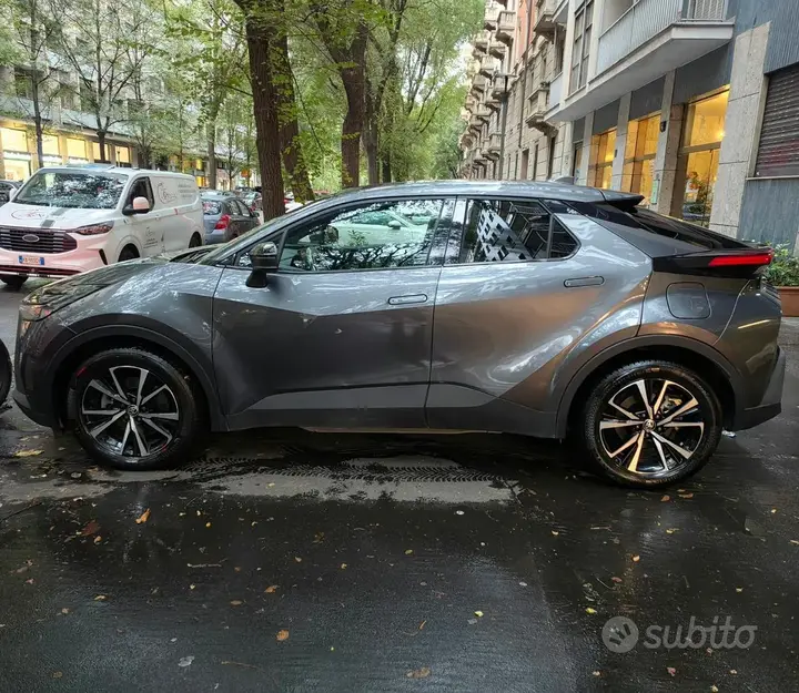 Toyota C-Hr 2025 photo 5