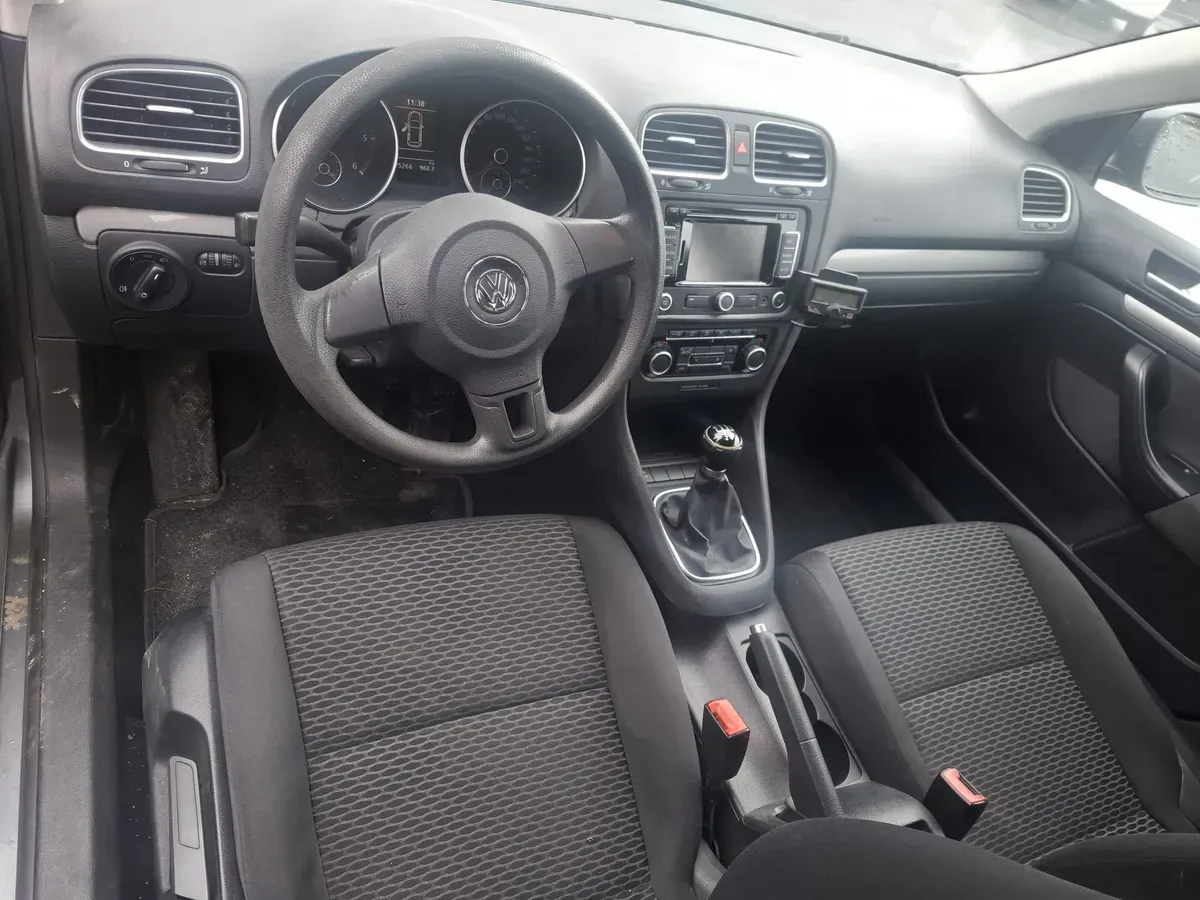 Volkswagen Golf 2009 photo 3