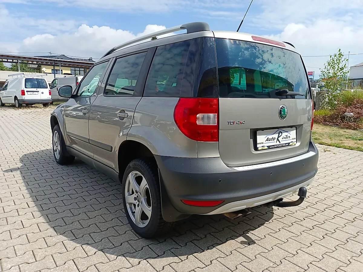 Skoda Yeti 2012 photo 3