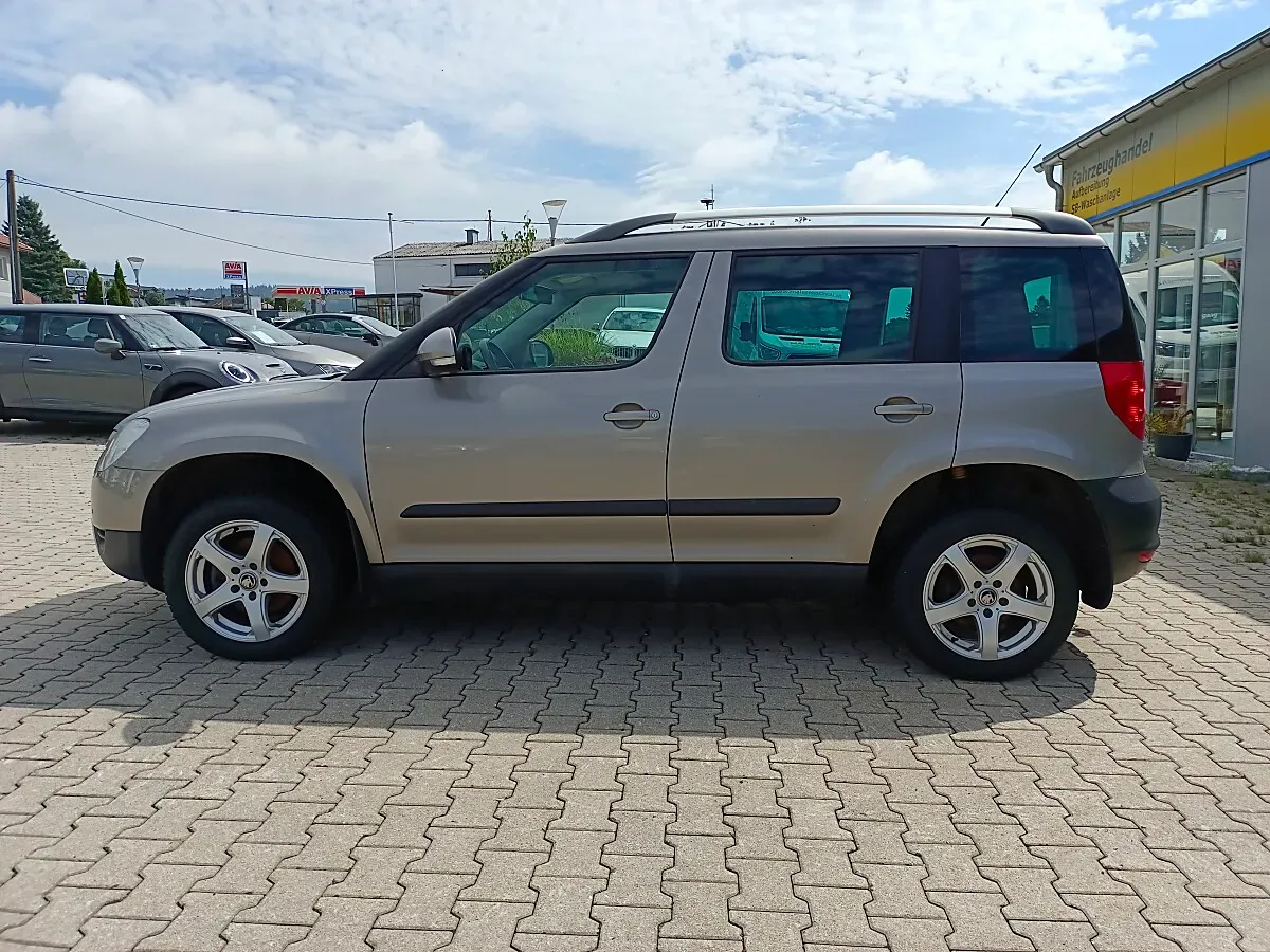 Skoda Yeti 2012 photo 2
