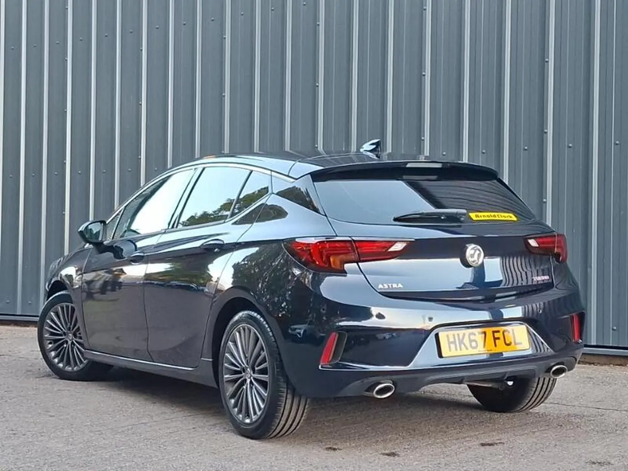 Vauxhall Astra 2018 photo 2