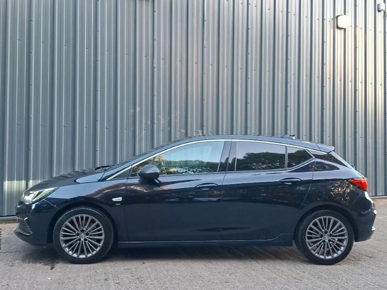 Vauxhall Astra 2018 photo 4