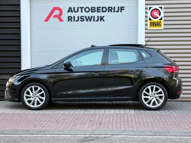 Seat Ibiza 2023 photo 2