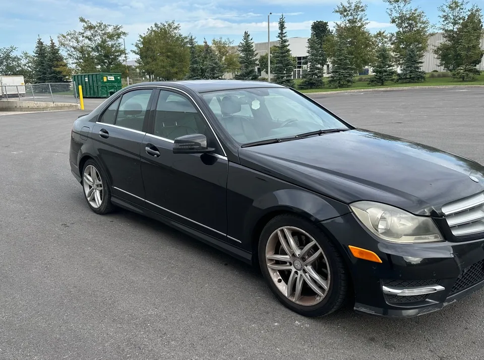 Mercedes-Benz C300 2013 photo 3