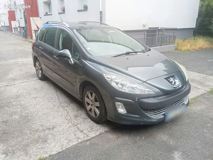 Peugeot 308 2008 photo 2