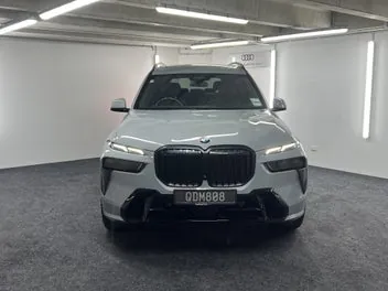 BMW X7 2023 photo 3