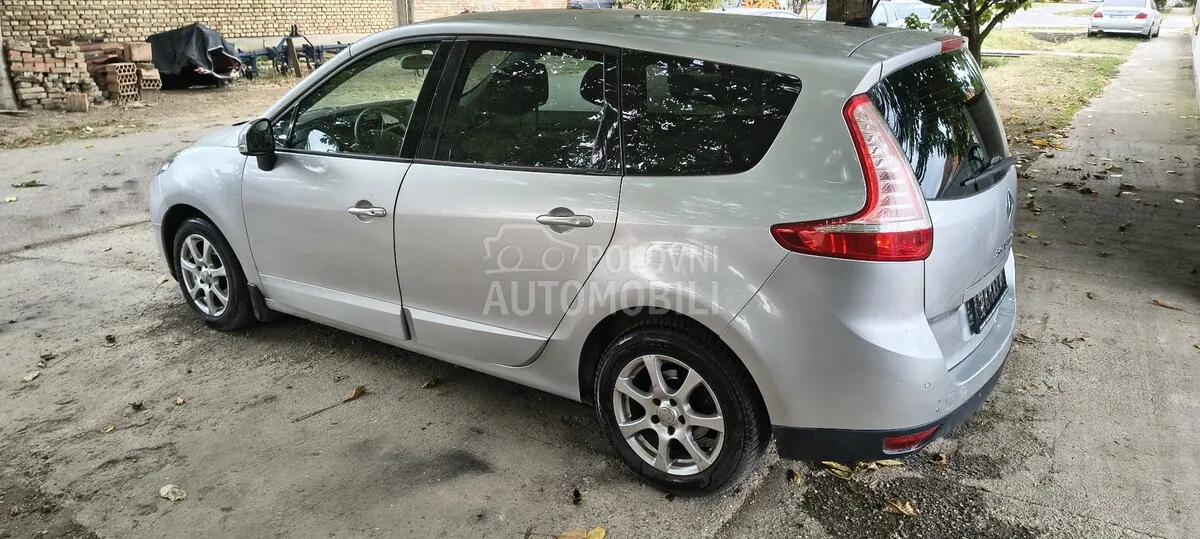 Renault Grand Scenic 2011 photo 3