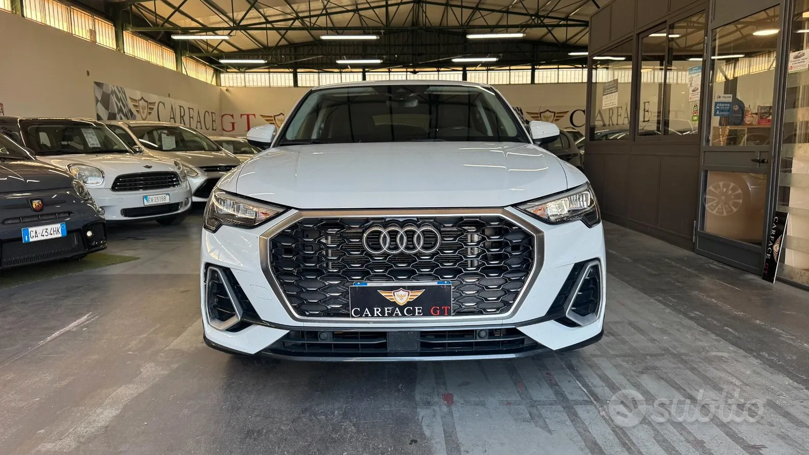 Audi Q3 2022 photo 2