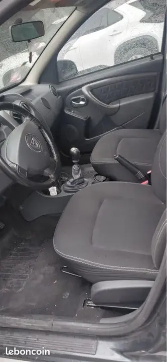 Dacia Duster 2014 photo 2