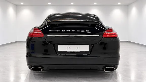 Porsche Panamera 4 2012 photo 5