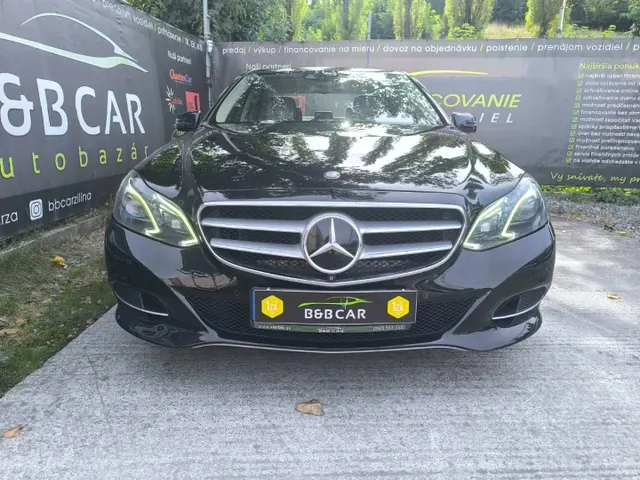 Mercedes-Benz E-Class 2013 photo 2