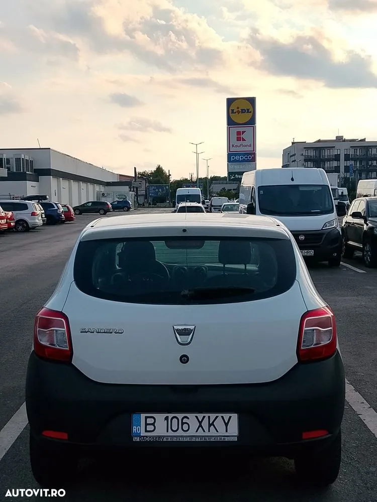 Dacia Sandero 2014 photo 2