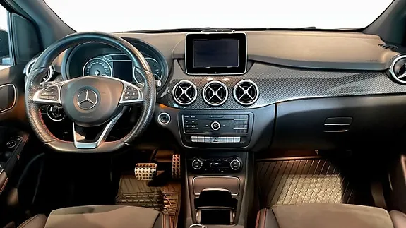 Mercedes-Benz B180 2016 photo 4