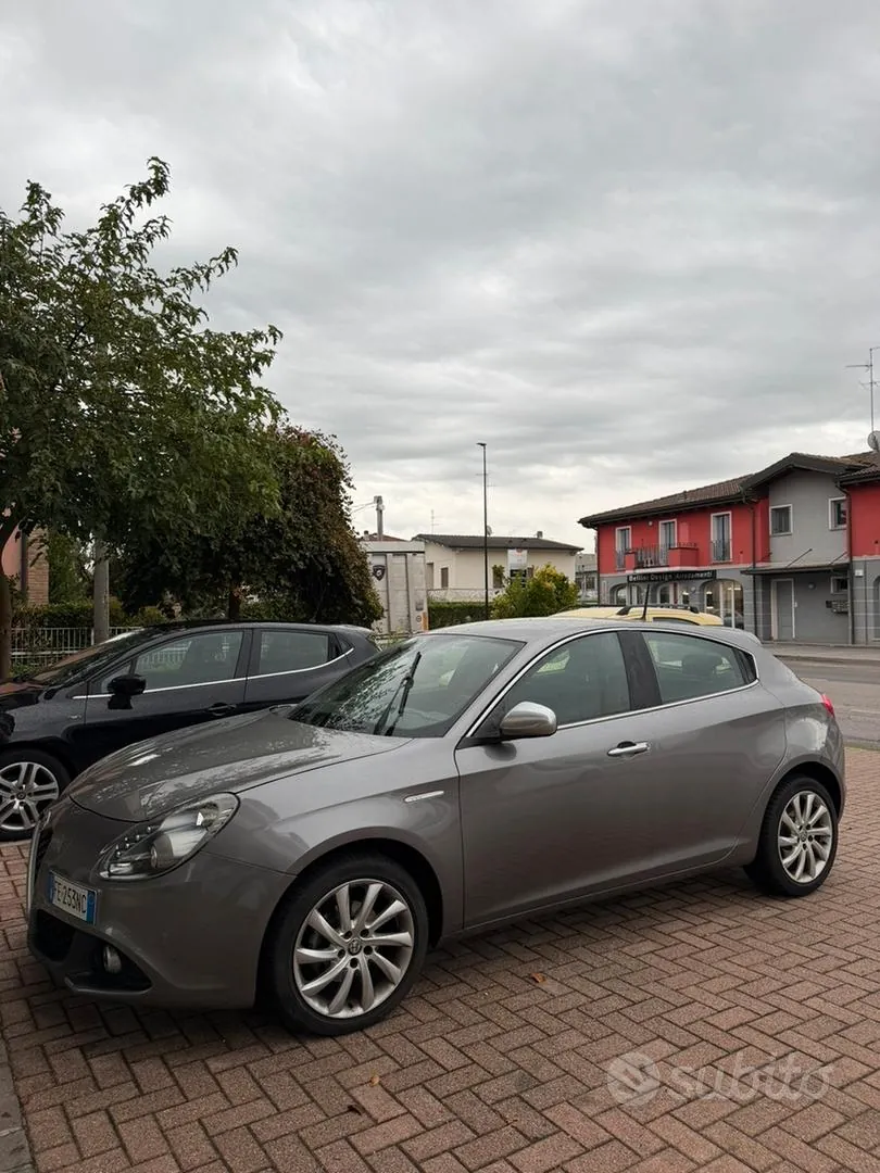 Alfa Romeo Giulietta